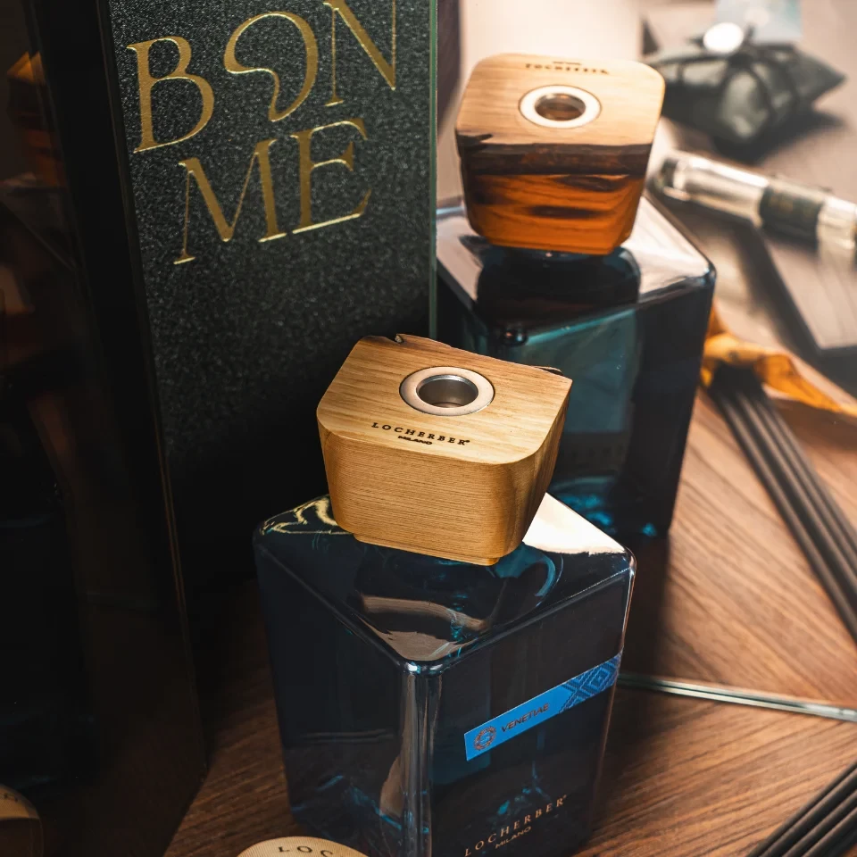 Discover the elegance of Locherber Milano!